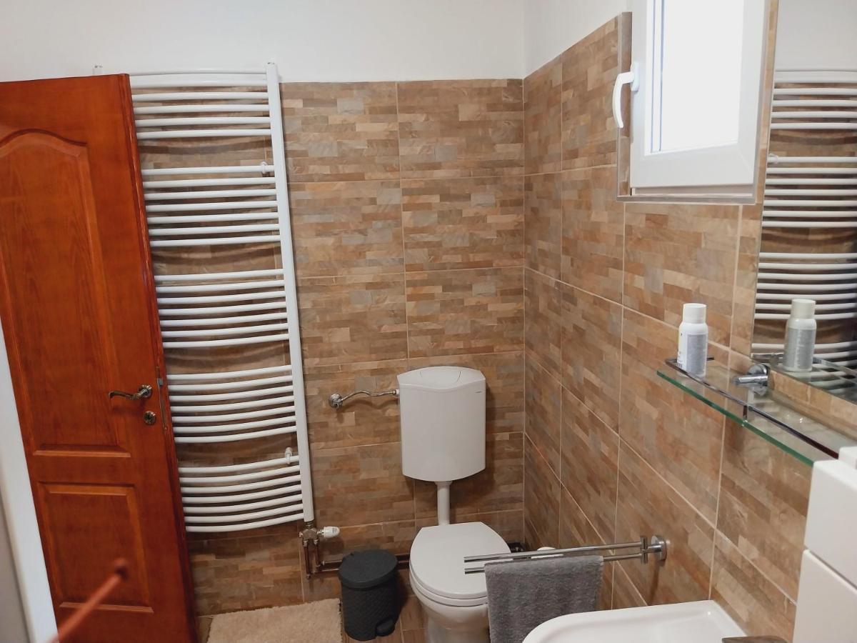 Lovas Vendégház Obanya Exterior foto